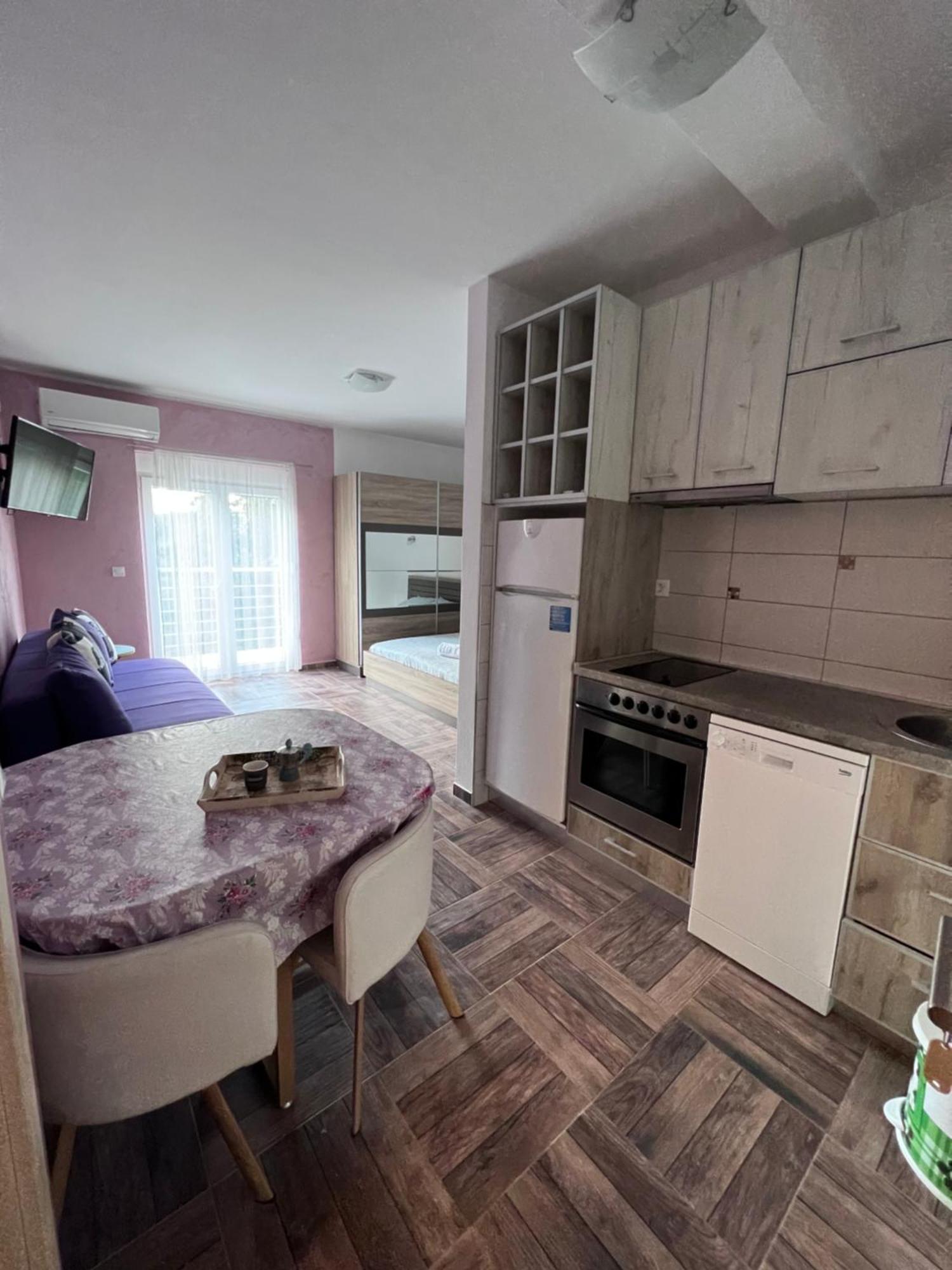 Apartmani Vivami Budva Zewnętrze zdjęcie